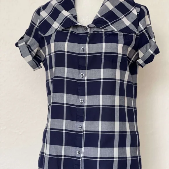 UNIQUE! Banana Republic Short Sleeved Blue Plaid Cotton Button Up Shirt - Picture 5 of 10